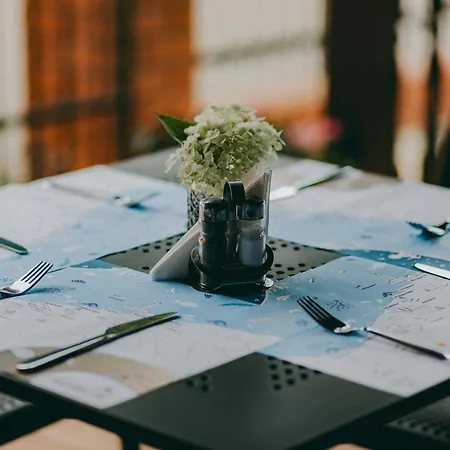 ベッド・アンド・ブレックファスト Marlin ポビエロボ