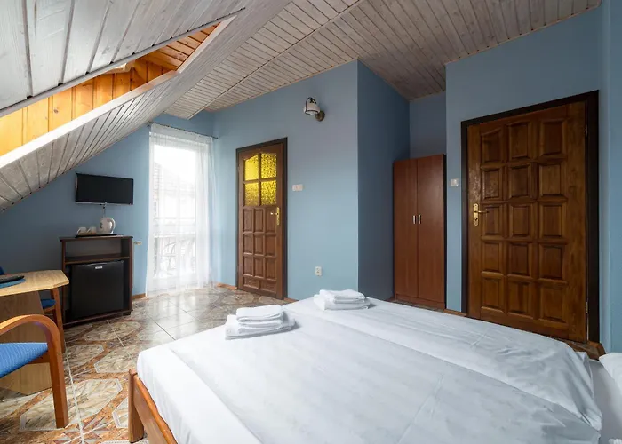 住宿加早餐酒店 Marlin 波别罗沃