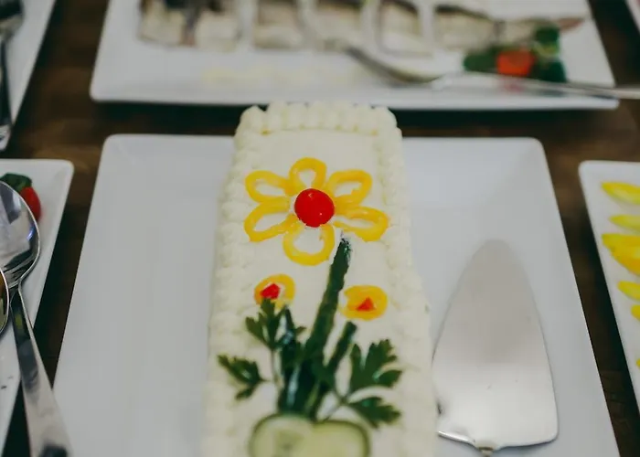 住宿加早餐酒店 Marlin 波别罗沃